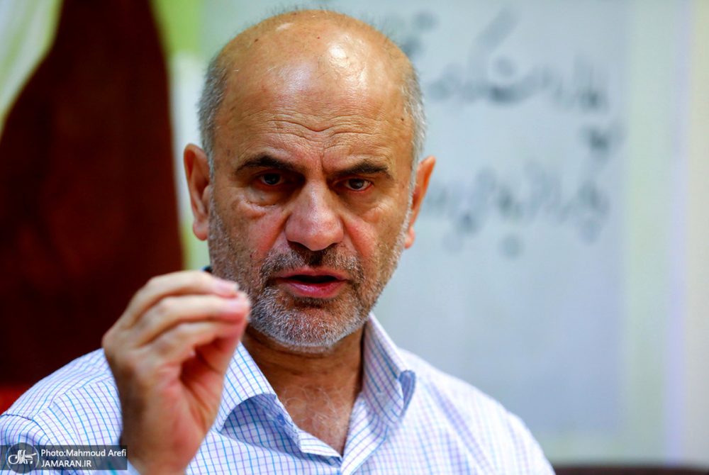 هشدارهای فرشاد مومنی درباره سیاست های ایران: آثار غیر اقتصادی تورم بسیار شکننده‌تر از آثار اقتصادی آن است