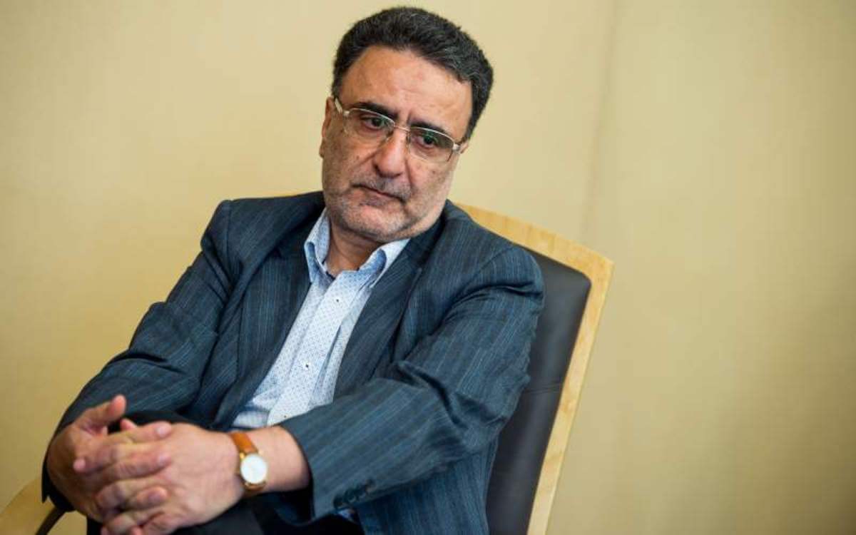اتهامات کیهان به تاجزاده: اقدامات پادو‌های غرب جز خیانت نیست
