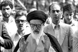 اولین نمازجمعه بعد از انقلاب؛ آیت الله طالقانی چه گفت؟