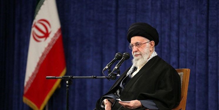رهبر انقلاب: کشف حجاب حرام شرعی و سیاسی است