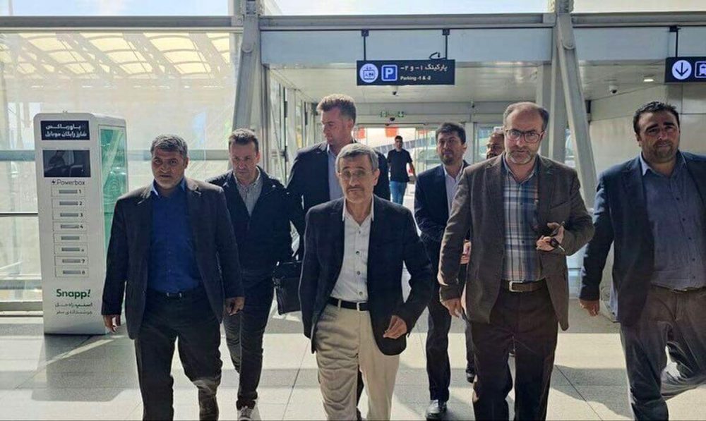 جلوگیری از خروج احمدی‌نژاد از کشور