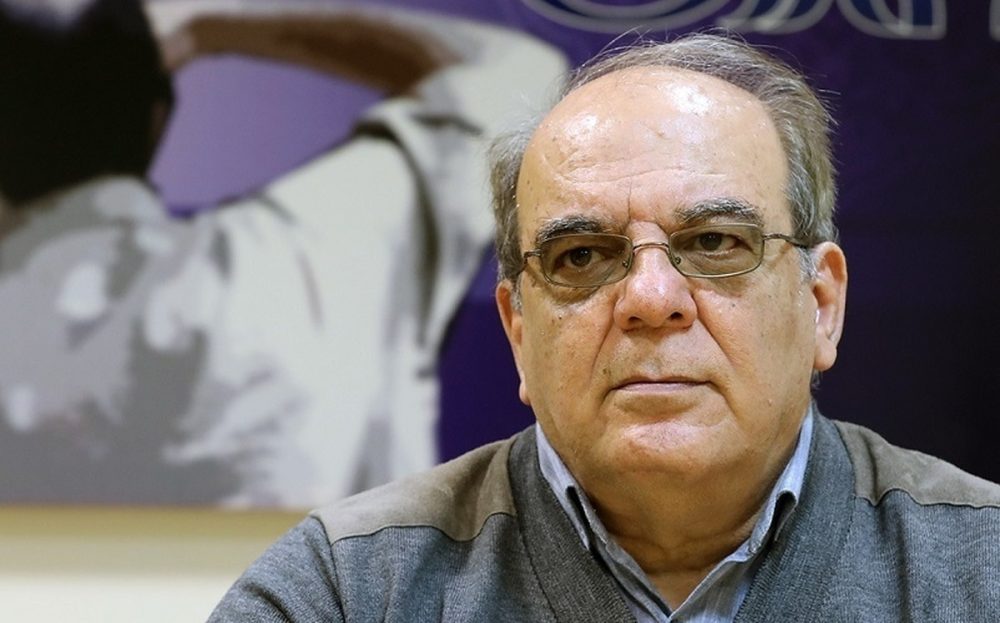 عباس عبدی: می‌خواهند کاهش مشارکت در انتخابات را گردن دشمن بیندازند