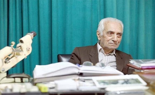 رونمایی از سردیس پزشک خیر «استاد محمدصادق پیروز» در لاهیجان