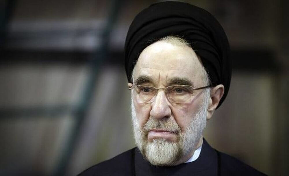 سید محمد خاتمی با محکومیت شدید حمله تروریستی در کرمان: تروریسم پلید که بزرگترین دشمن انسان و زندگی صلح آمیز اوست، باز هم فاجعه آفرید/ شناخت اهداف و علل و معرفی عوامل وقوع این فاجعه انسانی را از سوی مسئولان و نهادهای ذیربط یادآور می‌شوم