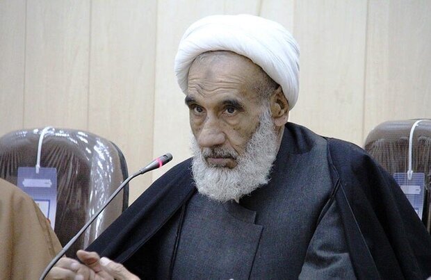 بهشتی، عضو مجلس خبرگان: خدا به مقام معظم رهبری طول عمر دهد که نخواهیم رهبر انتخاب کنیم/ اگر آقای روحانی در مجلس خبرگان بود، چه مشکلی داشت؟