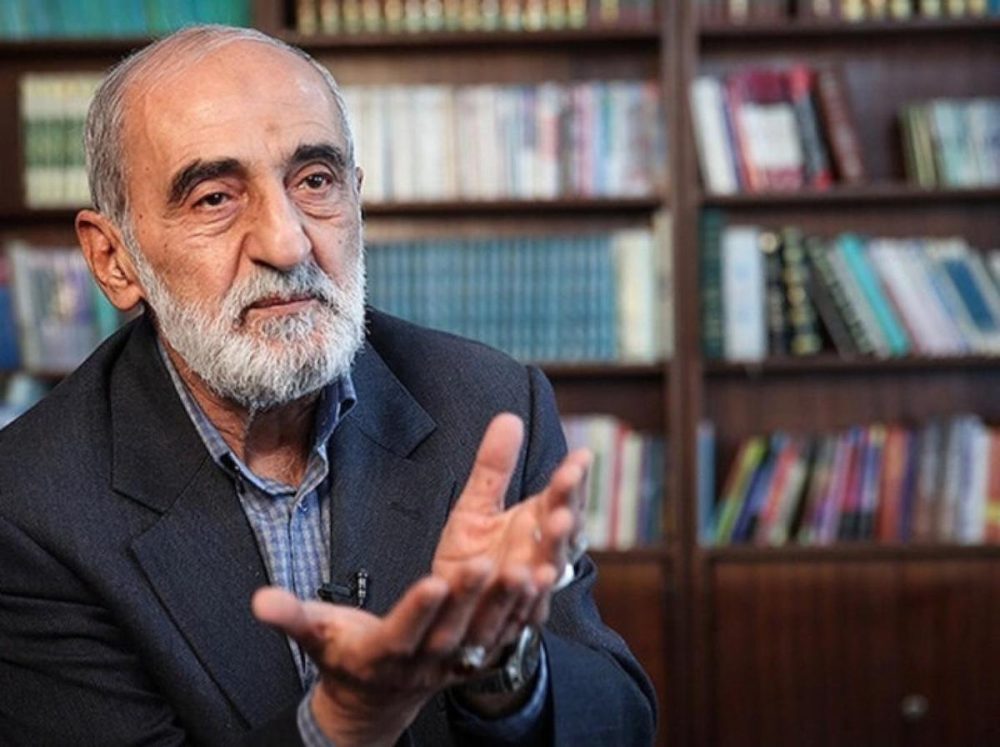 حمله تند شریعتمداری به خاتمی: عدم شرکت در انتخابات را «‌همراهی با مردم‌» نامیده؛ کدام مردم؟
