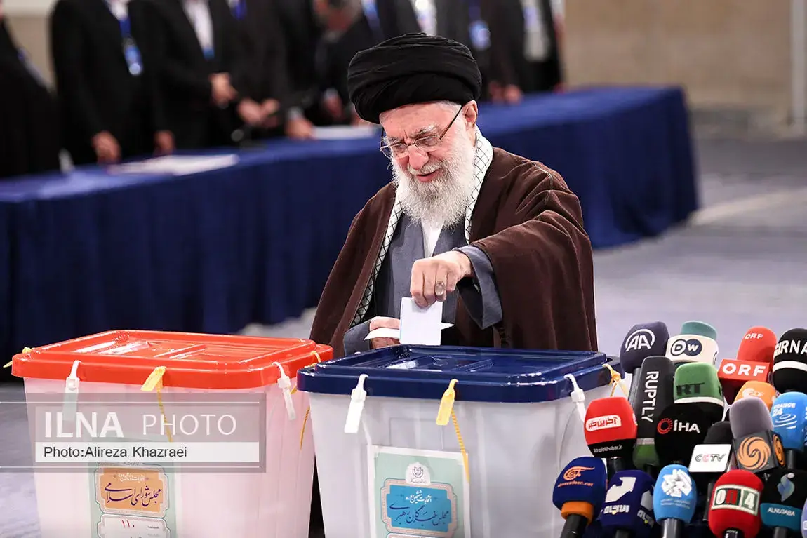 حضور رهبر انقلاب در انتخابات مجلس شورای اسلامی و مجلس خبرگان رهبری
