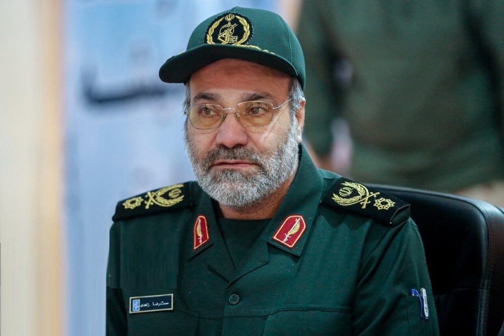 هشدار روزنامه جمهوری اسلامی درباره خطر نفوذی ها؛ چه کسانی از سفر سردار زاهدی با خبر بودند؟ عامل خیانت را پیدا کنید