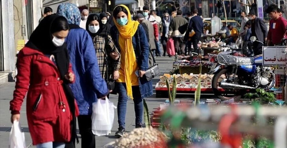 انتقاد روزنامه جمهوری اسلامی از دولت رئیسی: اوضاع اقتصاد نگران کننده است؛ شما فقط آمار‌هایی می‌دهید که ضدسفره مردم است