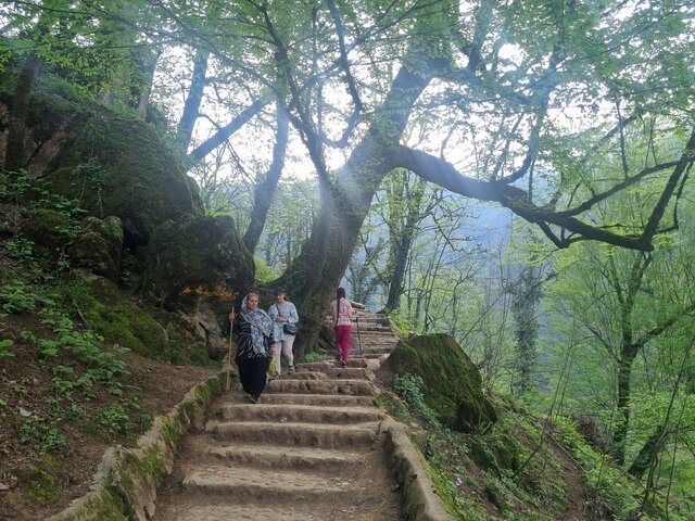 دژ عظیم «قله روخون»، یادگاری به‌جامانده در شکاف کوه‌ها