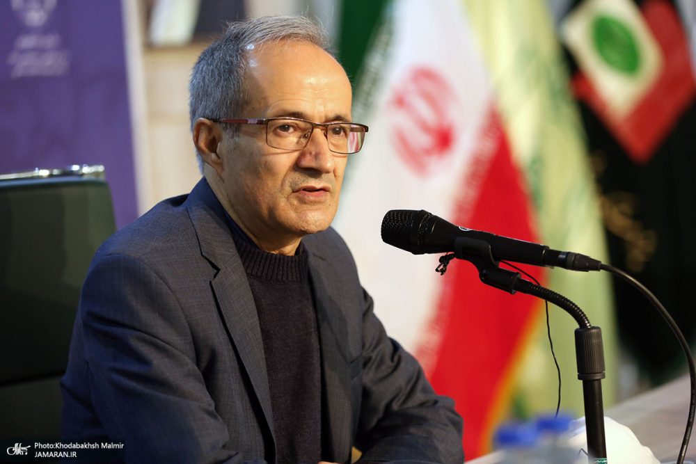 کاشی، استاد دانشگاه: مساله ما حفظ یا تغییر یا تفسیر قانون اساسی نیست؛ مساله بازگرداندن قانون اساسی به جایگاه راستین آن است