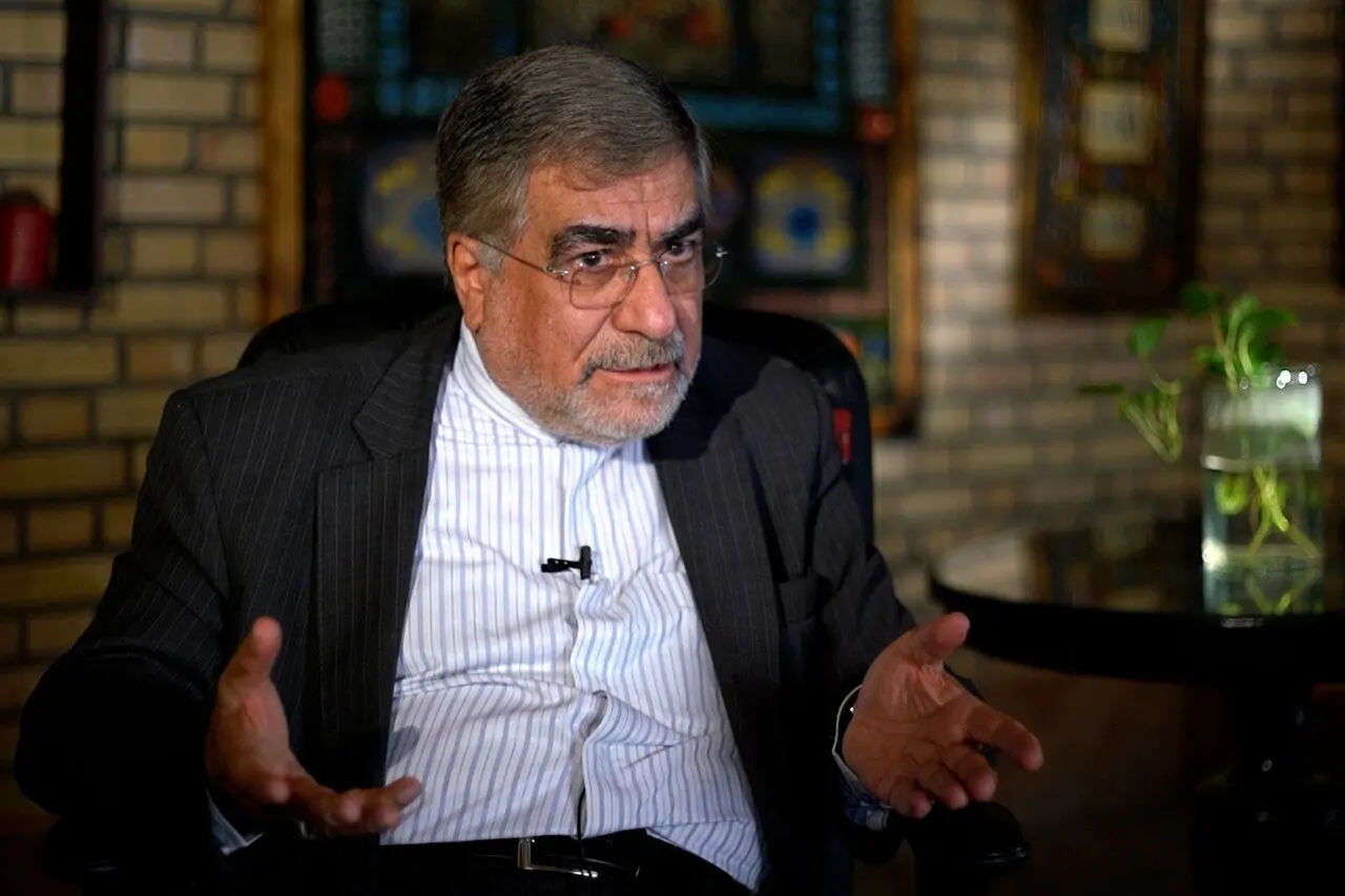 علی جنتی: لاریجانی و جهانگیری گزینه‌های مطلوب‌اند - در بین اصولگرایان مخبر شانس اول بعد فتاح و بعد جلیلی است