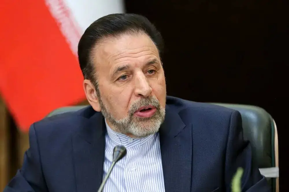 مردم از من خواستند تا به روحانی بگویم از پزشکیان حمایت کند
