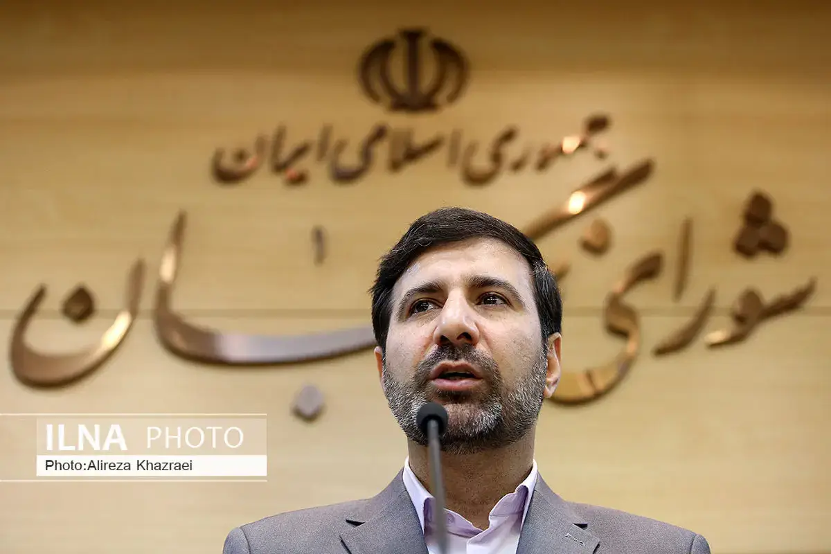 در هر شعبه ۳ تا ۴ ناظر شورای نگهبان، بر فرآیند انتخابات نظارت میکنند در هر شعبه ۳ تا ۴ ناظر شورای نگهبان، بر فرآیند انتخابات نظارت میکنند