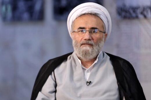 برای نهادینه کردن راستی، یکرنگی و پاکدستی از کارشناسان واقعی که خودشان از این ویژگی‌ها برخوردار باشند استفاده کنید