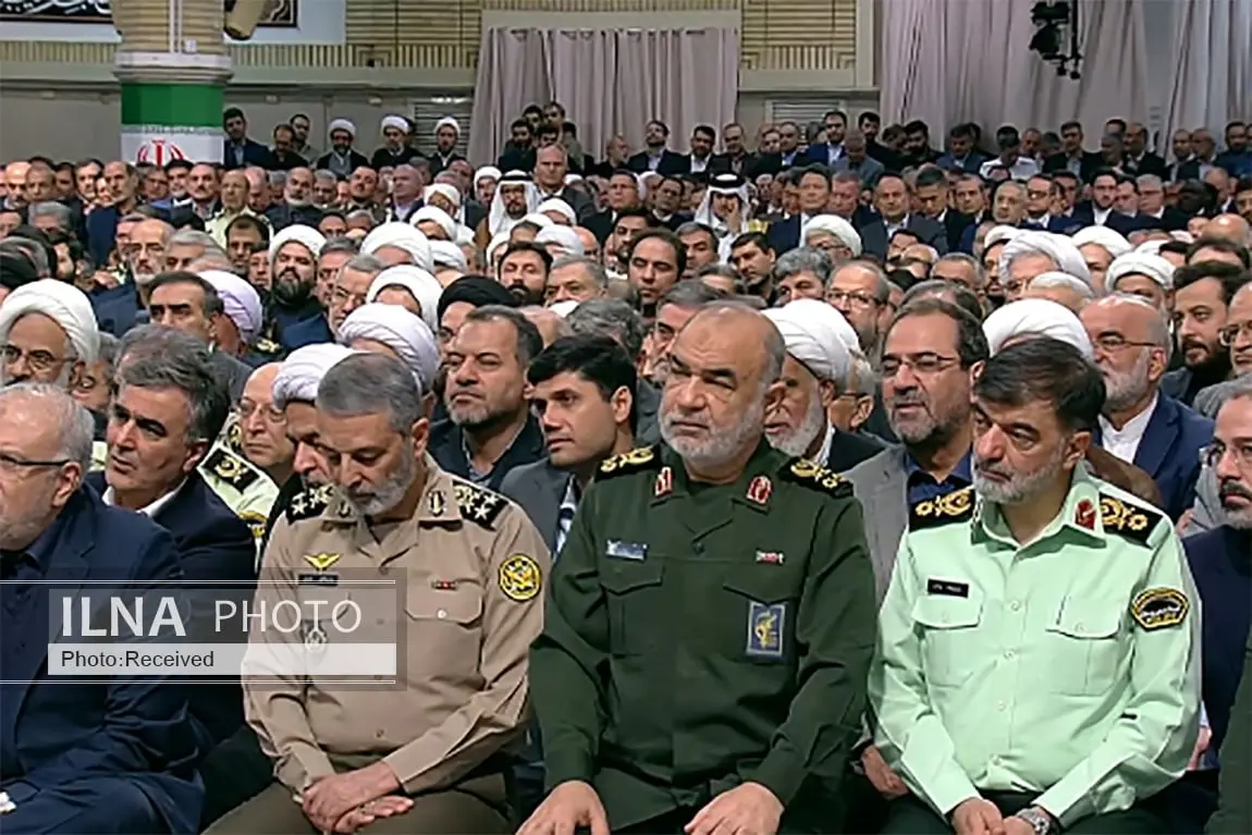 برگزاری مراسم تنفیذ حکم ریاست جمهوری از سوی رهبر انقلاب