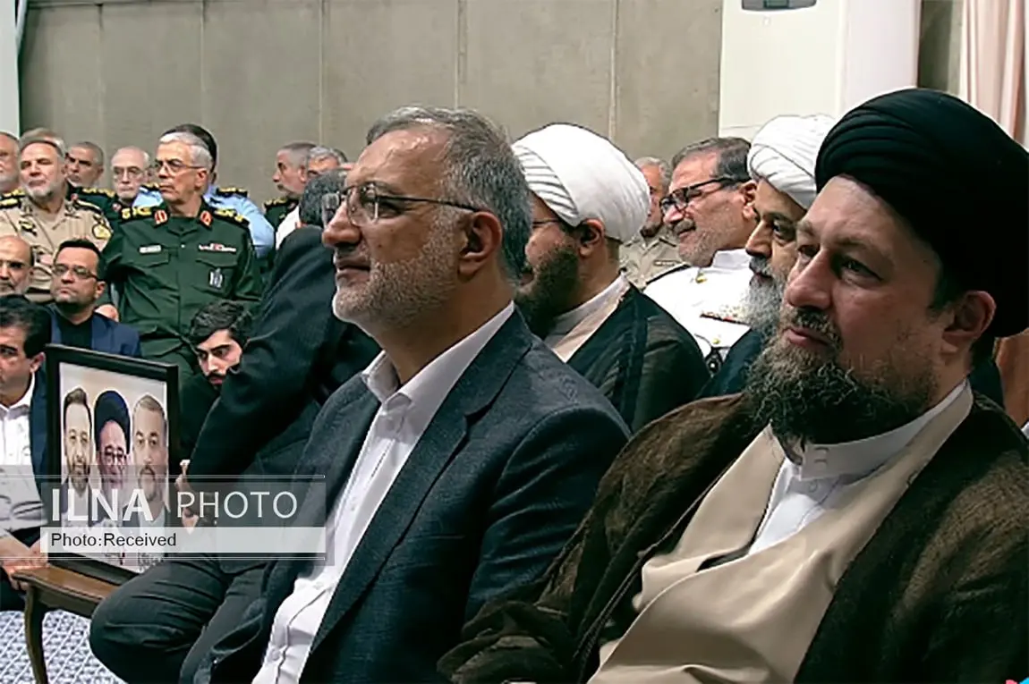 برگزاری مراسم تنفیذ حکم ریاست جمهوری از سوی رهبر انقلاب