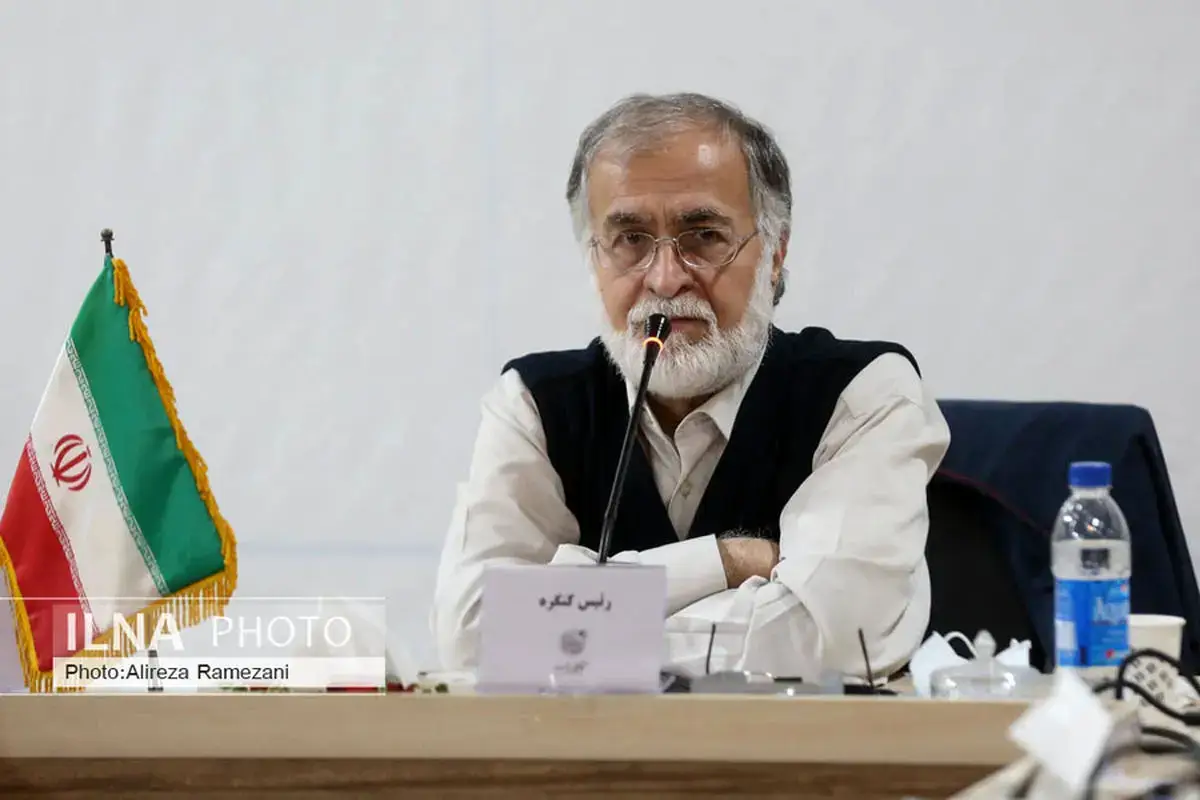 دولت سایه نباید براساس توهمات موردی خود نظریه‌پردازی کند