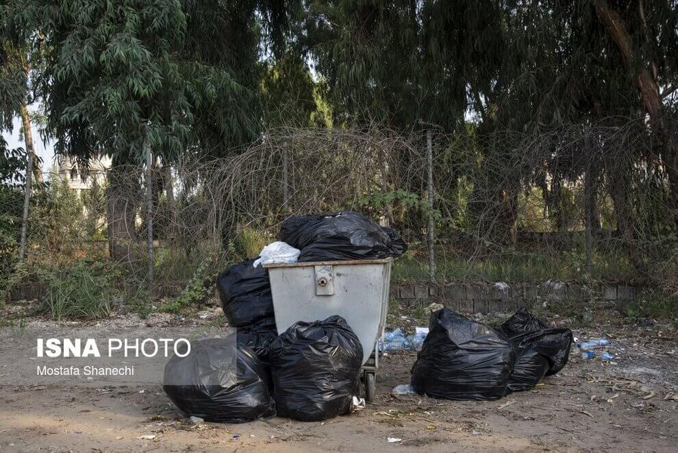 معضل انباشت زباله در ساحل دریای خزر