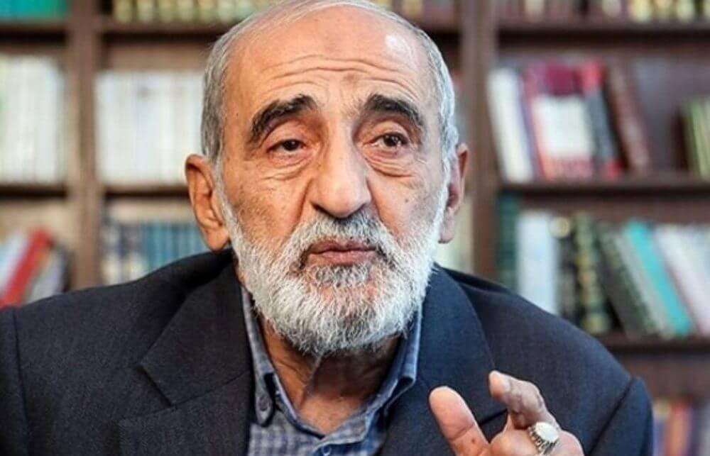 شریعتمداری: اصلاح‌طلبان به پزشکیان توصیه کرده‌اند که با ترامپ و هریس ملاقات کند؛ این توصیه حقارت‌بار است