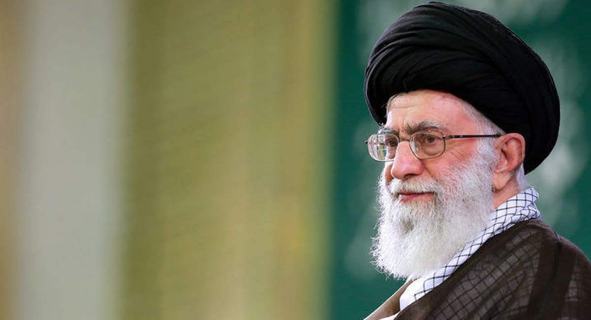 پیام تسلیت رهبر معظم انقلاب در پی حادثه معدن طبس - برای کاهش ابعاد این مصیبت هر اقدام لازم را انجام دهید
