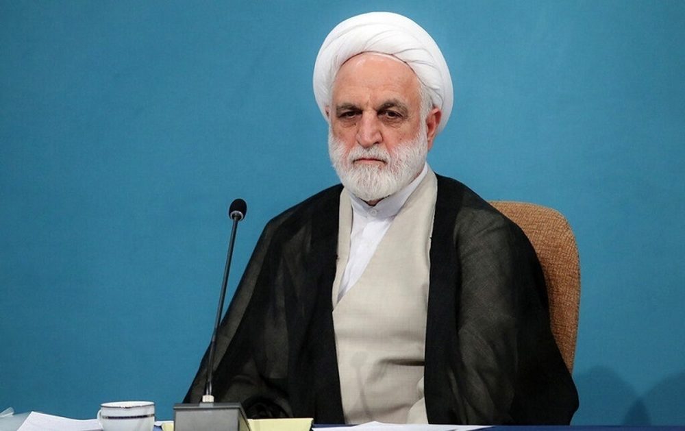 رئیس قوه قضائیه: برخی افراد که عنوان محقق و استادِ حوزه را دارند، مبادرت به اقداماتی می‌کنند که خلاف امنیت است