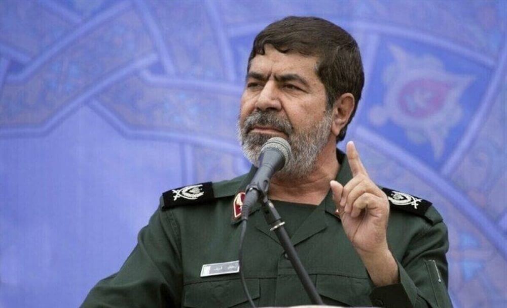 سردار رمضان شریف درمورد سوریه: ای کاش به نصایح خیراندیشان کسانی که گفتند از این تجهیزات علیه صهیونیست ها استفاده کنید عمل می کردند و الان مانند حزب الله لبنان پیروز می شدند
