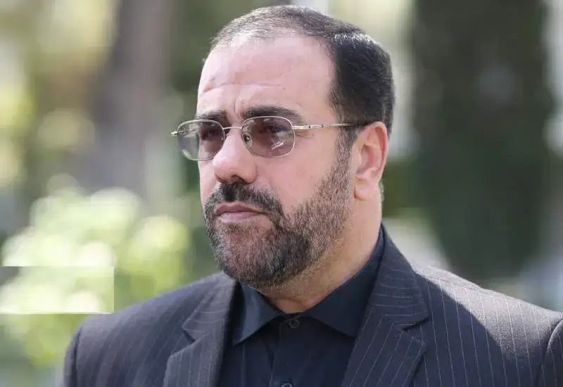 استاندارن دولت چهاردهم در یک نگاه