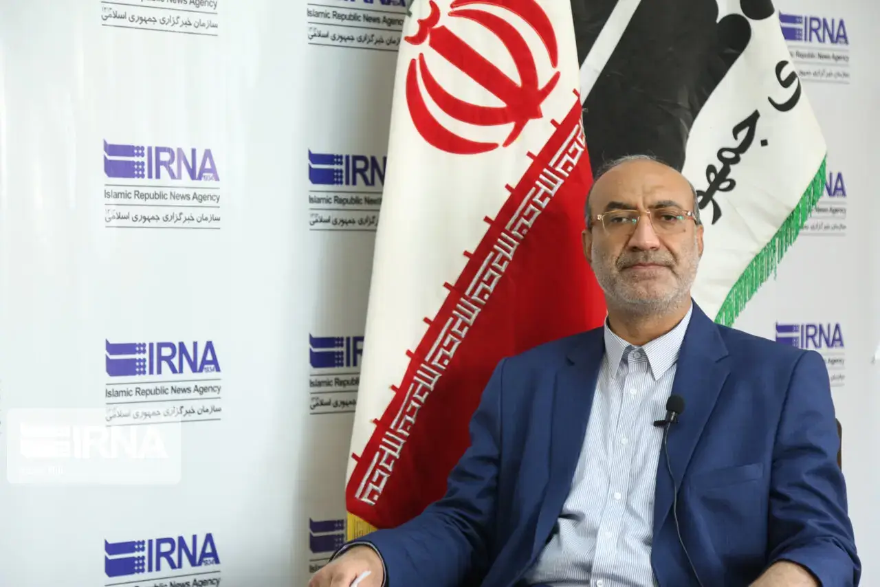 استاندارن دولت چهاردهم در یک نگاه