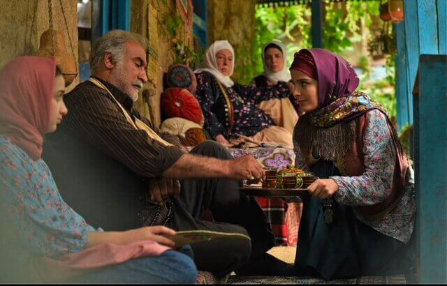 گیلانی‌ها از پیش‌روترین مردمان ایران هستند- از سنت‌هایمان فراری نیستیم – به اینکه «سوجان» یادآور «پس از باران» است افتخار می‌کنم