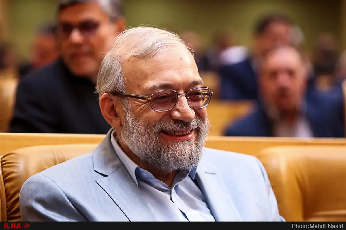 حضراتی که برای رفع فیلتر سینه چاک هستند، زمانی نمی‌دانستند که اینترنت را با کدام «ت» می‌نویسند