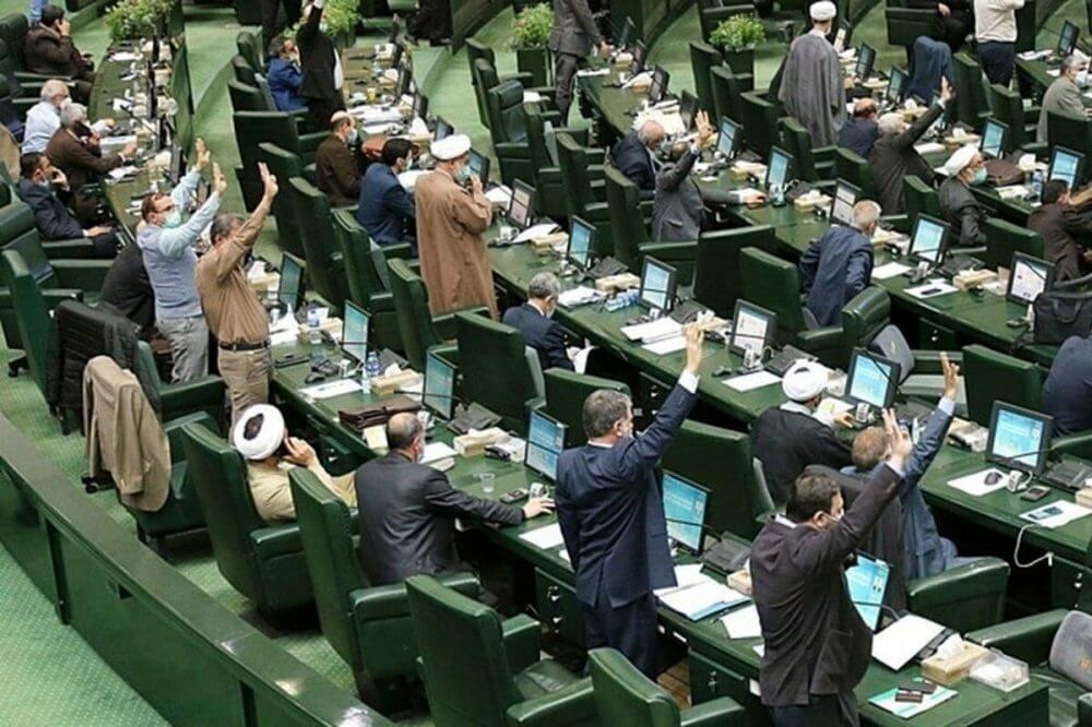 تقابل زودهنگام مجلس علیه گزینه‌های وزارت اقتصاد؛ پایداریچی‌ها شمشیر را از رو بستند