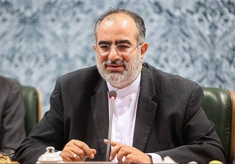 بیانیه حسام‌الدین آشنا؛ توئیت من پیامی افشاگرانه بود