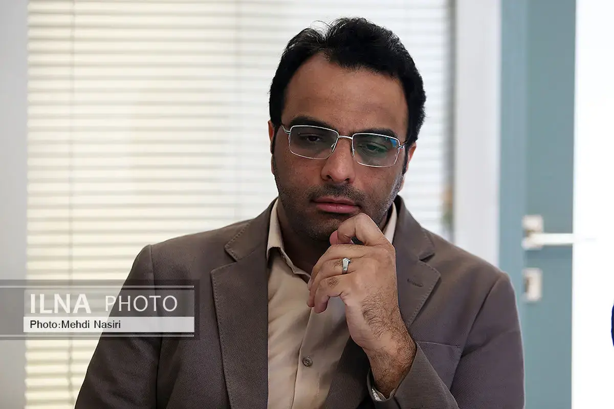بلاتکلیفی لایحه حمایت از بیماران دارای اختلال روان بعد از یک دهه!/ نصف بیمارانِ روانپزشکی به پزشک مراجعه نمی‌کنند- طول عمرِ مردم برای سیاستگذاران بیشتر اهمیت دارد تا کیفیت‌ِ زندگی‌شان!