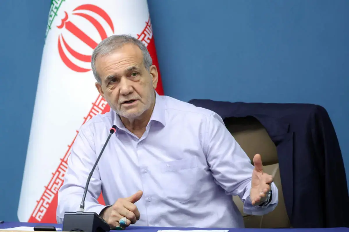 پزشکیان: ظرفیت برق خورشیدی گسترش می‌یابد- برای حل ناترازی به کمک مردم نیاز داریم