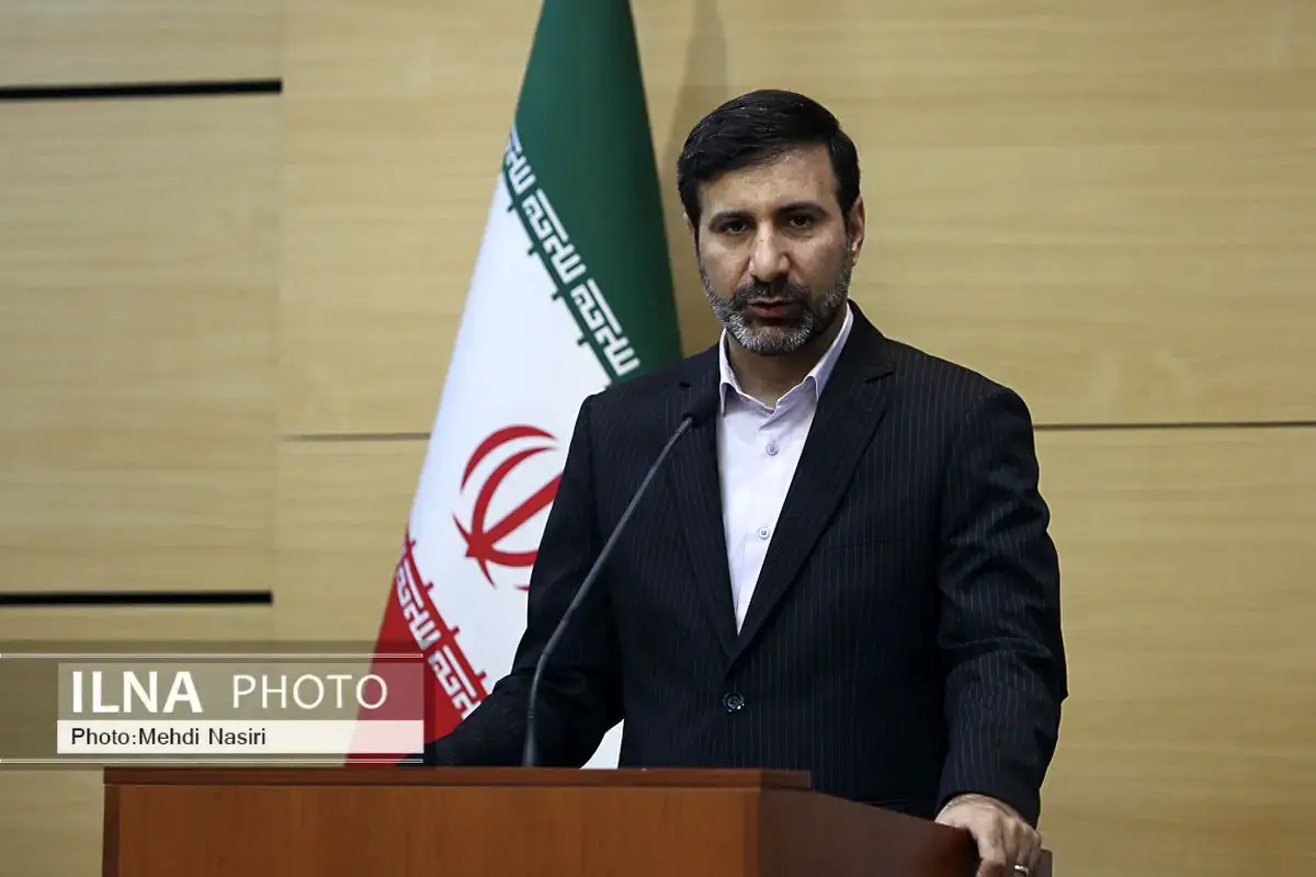 در اصلاحیه قانون انتخابات ریاست‌جمهوری برای تعریف رجل سیاسی تفاوتی میان مردان و زنان مطرح نشده است