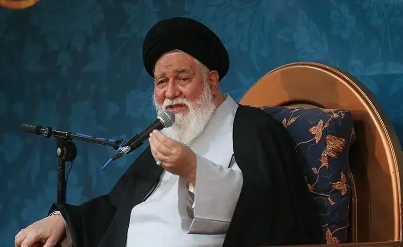 علم الهدی: آزادی بی‌حجابی توسعه فساد و فحشاء در جامعه است