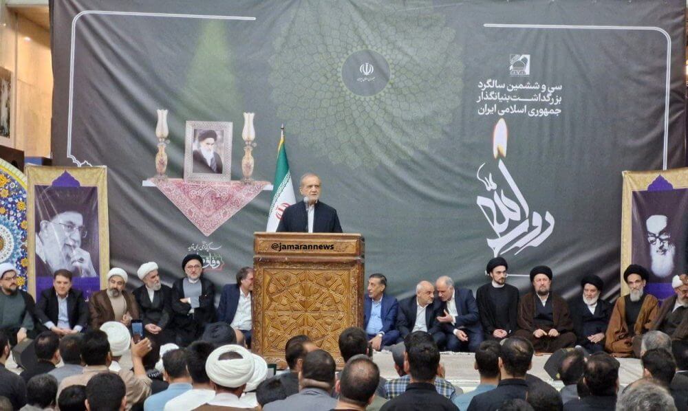 پزشکیان در حرم امام: اگر به گفتار امام عمل کنیم، هیچ قدرتی نمی‌تواند به ما زور بگوید