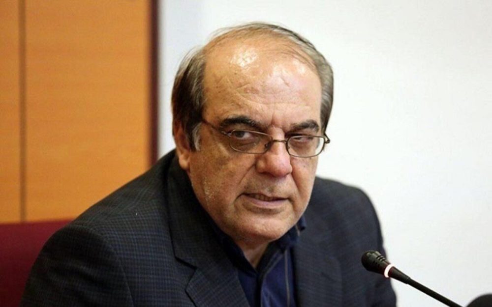 عباس عبدی: عراقچی تهی از ابتکار است و وزارت خارجه را ناکارآمد کرده است
