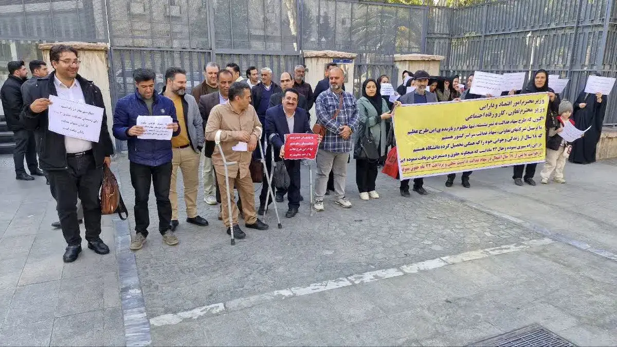 مسئولان معیشت مردم را مدیریت نمی‌کنند، اما حقوق‌های بالایی می‌گیرند!- هشدار درباره انتقال فقر به نسل‌های آینده